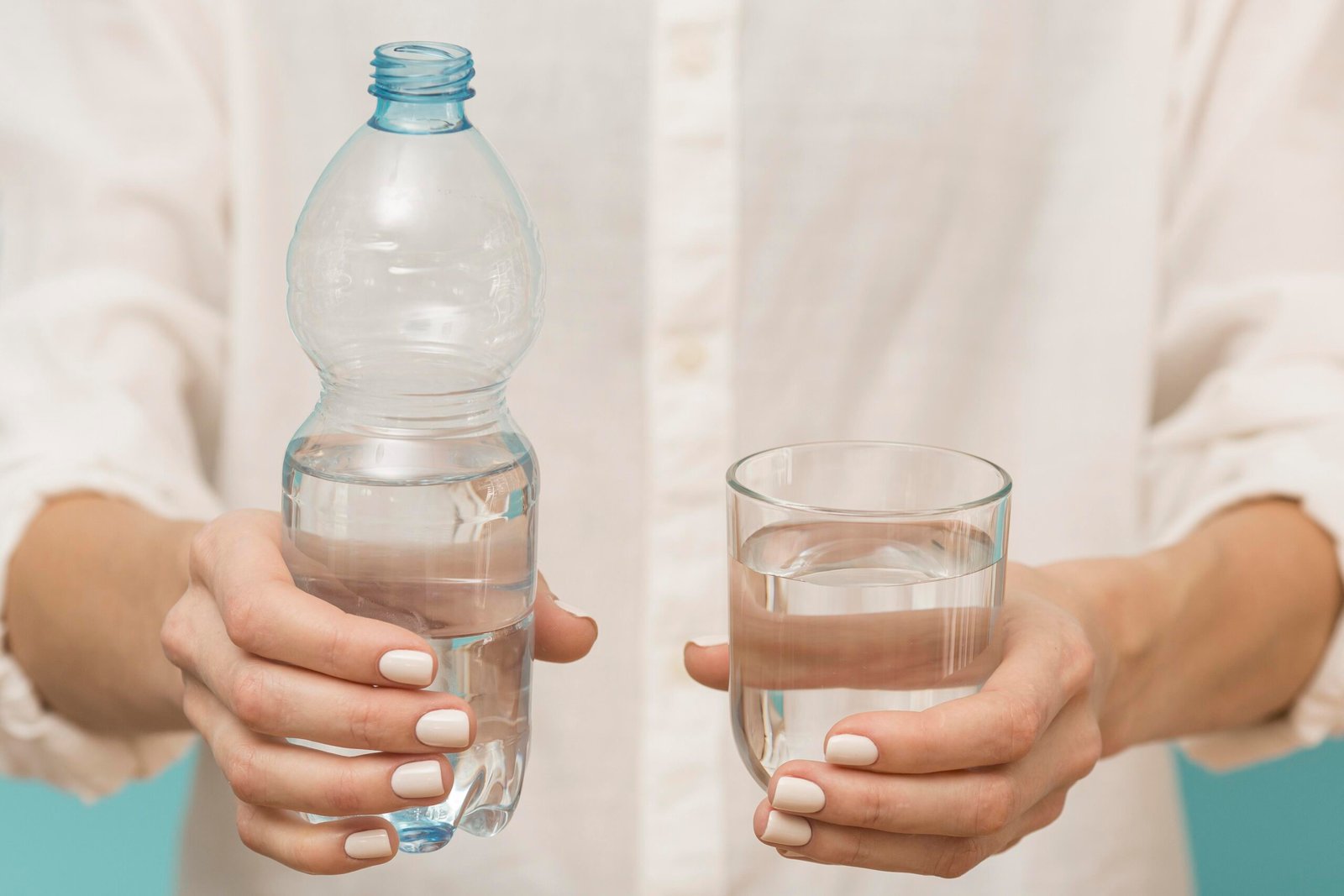 Bottled Water vs Filtered Water Which Is Better for Your Health and Budget ?
